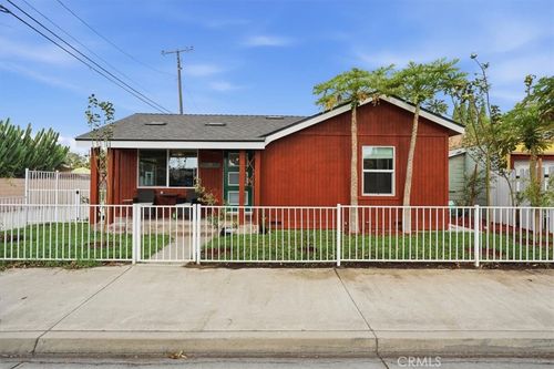 512 S Maple, Santa Ana, CA, 92701 | Card Image