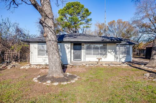 1501 E Henderson St, Cleburne, TX, 76031-5205 | Card Image