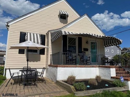 101 N Essex Ave, MARGATE CITY, NJ, 08402-1825 | Card Image