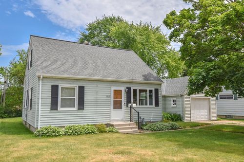 1214 4th Avenue, Grafton, WI, 53024 | Card Image