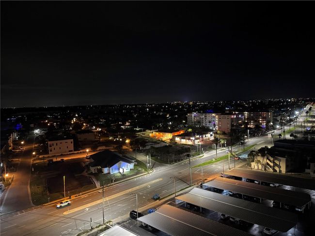 APT-1302 - 17408 Gulf Blvd, Condo with 2 bedrooms, 2 bathrooms and null parking in REDINGTON SHORES FL | Image 26