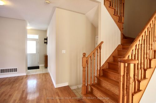 91 Gauguin Ave, Vaughan, ON, L4J9J4 | Card Image