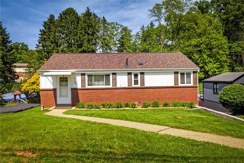 941 Logan Rd, Bethel Park, PA, 15102-2461 | Card Image