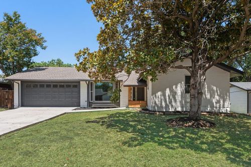 2017 Canterbury St, Irving, TX, 75062-3550 | Card Image