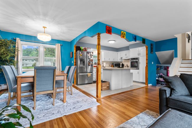 21 Cadwell Rd, House other with 3 bedrooms, 3 bathrooms and null parking in Bloomfield CT | Image 6