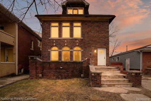 3351 W Grand St, Detroit, MI, 48238-2793 | Card Image