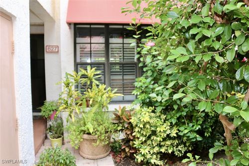 627 Serendipity Dr, NAPLES, FL, 34108-2819 | Card Image