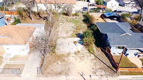 1415 Montana St, San Antonio, TX, 78203-1927 | Card Image