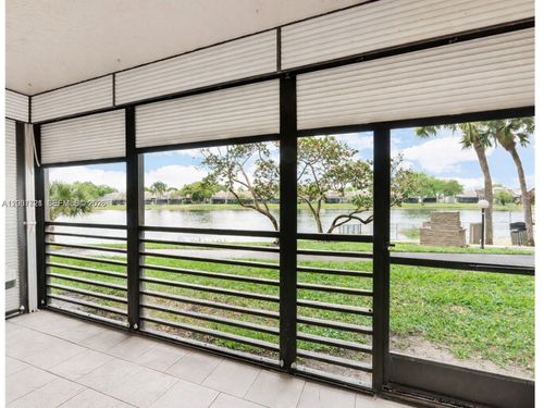 101-1101 Colony Point Cir, Pembroke Pines, FL, 33026-2901 | Card Image