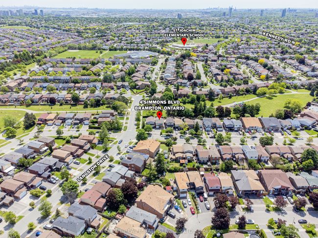 4 Simmons Blvd, House other with 5 bedrooms, 4 bathrooms and 3 parking in Brampton ON | Image 45
