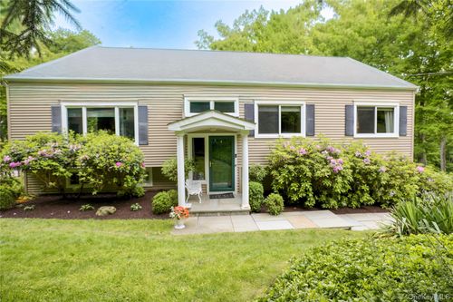 7 David Rd, Somers, NY, 10589-3009 | Card Image
