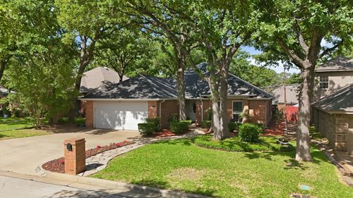 6020 Paradise Dr, Arlington, TX, 76001-5294 | Card Image