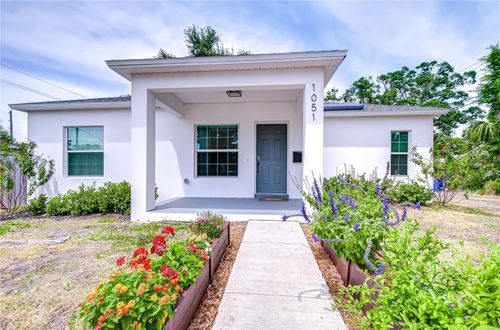 1051 44th St S, ST PETERSBURG, FL, 33711-1502 | Card Image