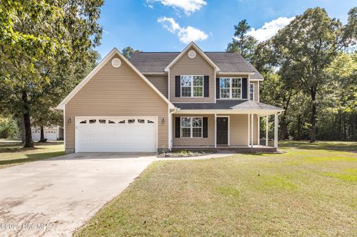 261 Wagonwheel Ln, Richlands, NC, 28574-8256 | Card Image