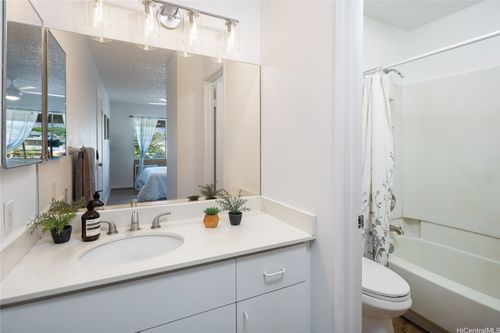 apt-8r-91-1050 Puamaeole St, Ewa Beach, HI, 96706-1890 | Card Image