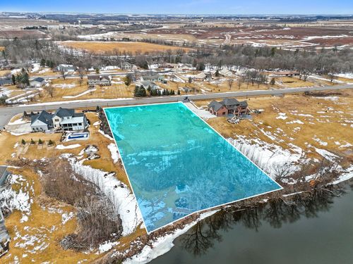 4079 Lost Dauphin Rd, De Pere, WI, 54115-9490 | Card Image