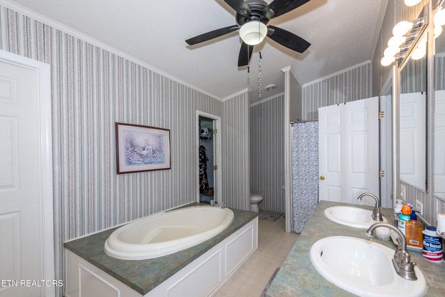 Primary en suite | Image 27