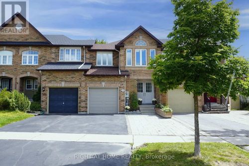 9 Auraglen St, Richmond Hill, ON, L4E4E3 | Card Image