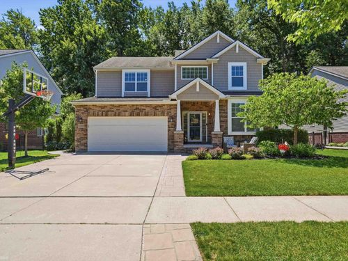 22326 Homestead Dr, Macomb, MI, 48044-2334 | Card Image