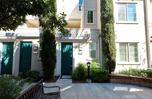 123 Macintosh Way, Upland, CA, 91786-6794 | Card Image