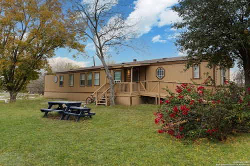 379 W County Road 5719, Devine, TX, 78016-4034 | Card Image