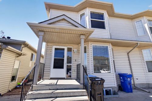 108 Kodiak Crescent, Fort Mcmurray, AB, T9K2L8 | Card Image