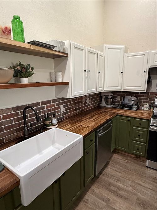 10689 Highway 103 S, Green Forest, AR, 72638-3588 | Card Image