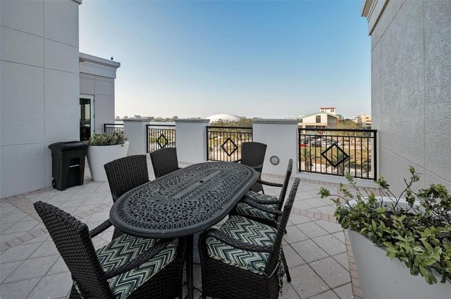 APT-2402 - 331 Cleveland St, Condo with 2 bedrooms, 2 bathrooms and null parking in Clearwater FL | Image 17