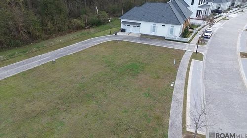 2836/2844 Pointe-Marie Dr, Baton Rouge, LA, 70820 | Card Image