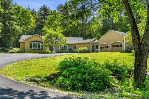 76 Graham Rd, Concord, NH, 03301-6900 | Card Image