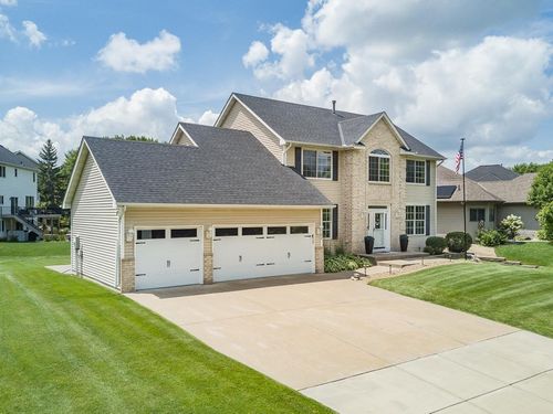 9451 Kirkwood Way N, Maple Grove, MN, 55369-7153 | Card Image