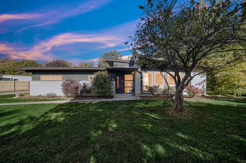 19W034 18th Pl, Lombard, IL, 60148-5007 | Card Image