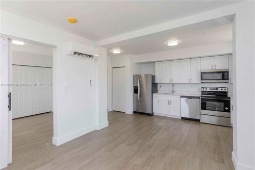 307-1620 Nw 18th St, Miami, FL, 33125-2433 | Card Image