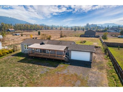 33004 Camas Swale Rd, House other with 3 bedrooms, 2 bathrooms and 2 parking in Creswell OR | Image 1