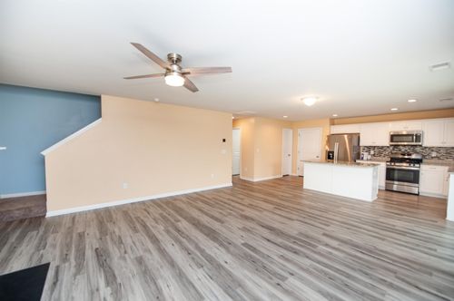 594 Ridgeville Crossing Dr, Inman, SC, 29349-9618 | Card Image