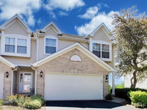 986 Viewpoint Dr, Lake In The Hills, IL, 60156-4911 | Card Image