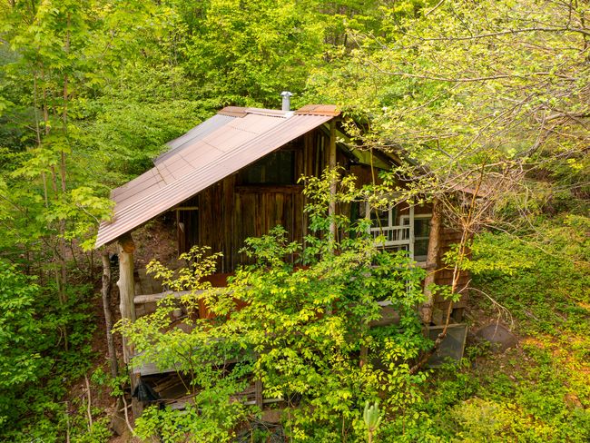 495 Nys Route 30, House other with 5 bedrooms, 2 bathrooms and null parking in Long Lake NY | Image 14