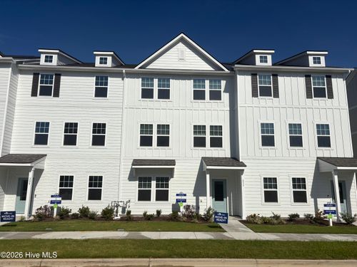233 Pelican Flight Loop, Wilmington, NC, 28412-5299 | Card Image