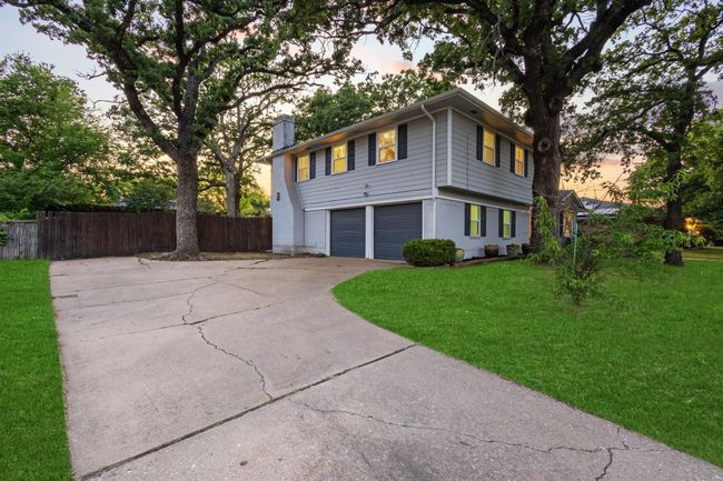 2306 Monte Cristo Dr, House other with 4 bedrooms, 3 bathrooms and null parking in Sherman TX | Image 4