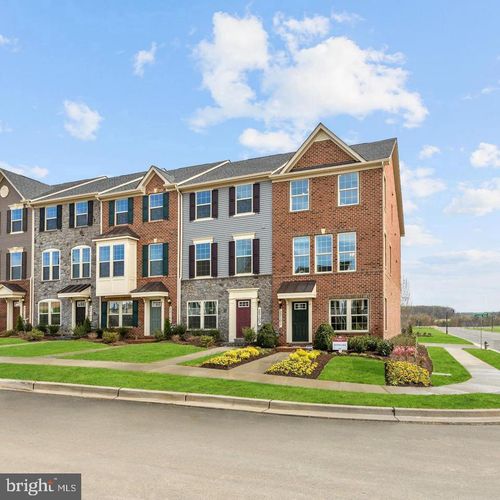 22101 Broadway Ave, CLARKSBURG, MD, 20871-3471 | Card Image