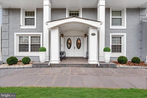 10904 Gainsborough Rd, POTOMAC, MD, 20854-2512 | Card Image