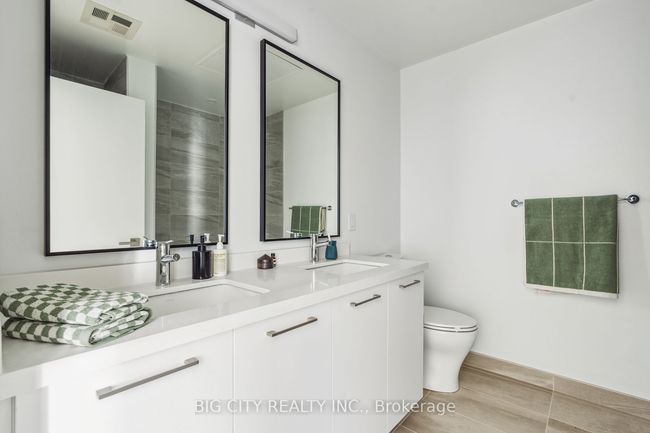 305 - 36 Brentcliffe Rd, Condo with 2 bedrooms, 1 bathrooms and null parking in Toronto ON | Image 8