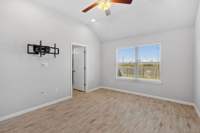 1912 Garretts Way, House other with 4 bedrooms, 2 bathrooms and 4 parking in Manchaca TX | Image 17