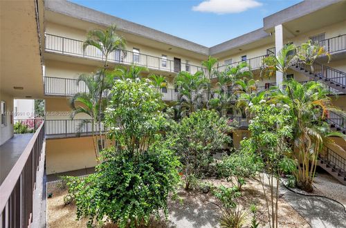 apt-212-2871 Somerset Dr, Lauderdale Lakes, FL, 33311-1995 | Card Image