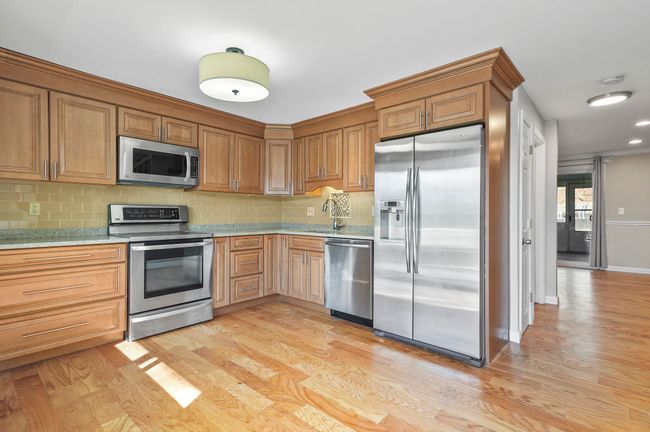 117 - 115-117 Barretts Hill Rd, Home with 0 bedrooms, 2 bathrooms and null parking in Hudson NH | Image 6