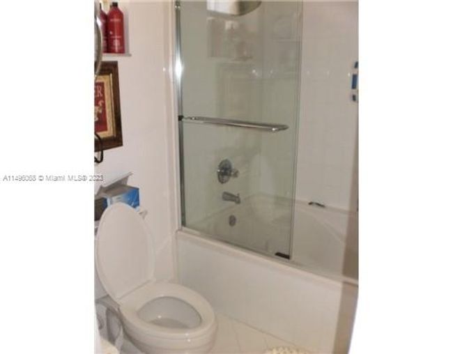 APT-209 - 8838 W Flagler St, Condo with 3 bedrooms, 3 bathrooms and null parking in MIAMI FL | Image 4