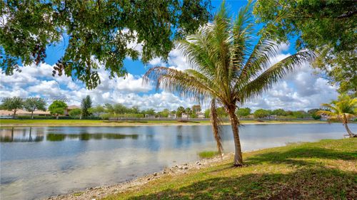 16252 Sw 42nd Ter, Miami, FL, 33185 | Card Image