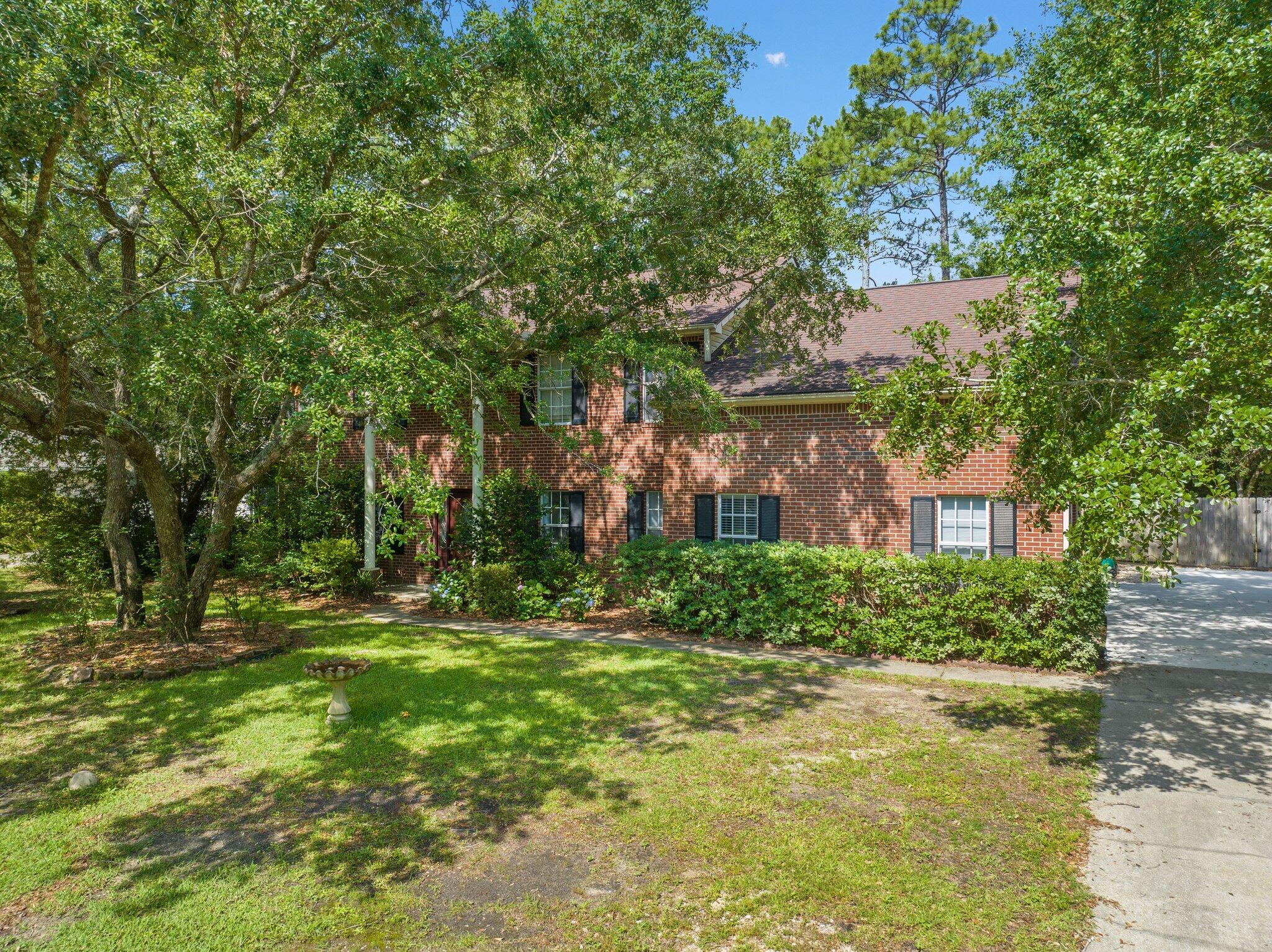 Diviney Ct, Niceville, FL 32578