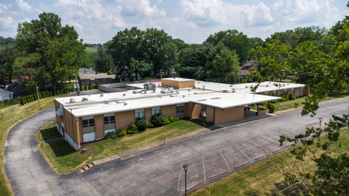 512 Maple Ave, Falmouth, KY, 41040-1422 | Card Image