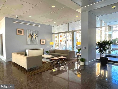 apt-n103-800 4th St Sw, WASHINGTON, DC, 20024-3002 | Card Image